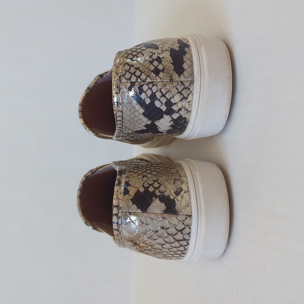 Time and Tru Memory Foam Faux Snakeskin Sneakers 7.5W Tan Black - Picture 11 of 16